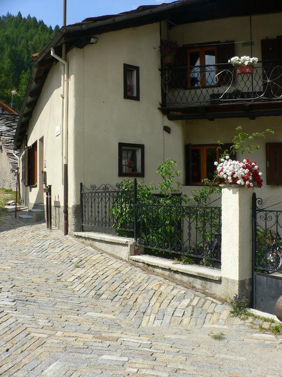 Appartamento Dal Maestro Serafino Pragelato Zimmer foto